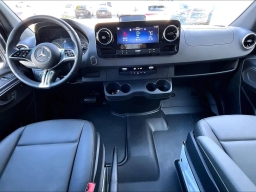 Mercedes-Benz Sprinter Cargo Van Standard Roof 4-Cyl Diesel HO 2500 Standard Roof I4 Diesel HO 144" RWD 2025