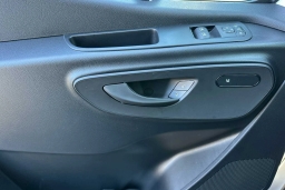 Mercedes-Benz Sprinter Crew Van Standard Roof 4-Cyl Diesel HO 2500 Standard Roof I4 Diesel HO 144" RWD 2026