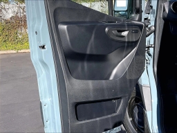 Mercedes-Benz Sprinter Crew Van Standard Roof 4-Cyl Diesel HO 2500 Standard Roof I4 Diesel HO 144" RWD 2026