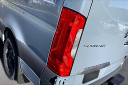 Mercedes-Benz Sprinter Crew Van Standard Roof 4-Cyl Diesel HO 2500 Standard Roof I4 Diesel HO 144" RWD 2026