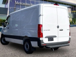 Mercedes-Benz Sprinter Crew Van Standard Roof 4-Cyl Diesel HO 2500 Standard Roof I4 Diesel HO 144" RWD 2026
