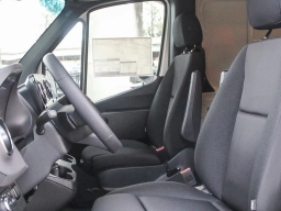 Mercedes-Benz Sprinter Cargo Van Standard Roof 4-Cyl Diesel HO 2500 Standard Roof I4 Diesel HO 144" RWD 2025