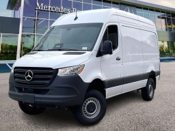 Mercedes-Benz Sprinter Crew Van Standard Roof 4-Cyl Diesel HO 2500 Standard Roof I4 Diesel HO 144" AWD 2026