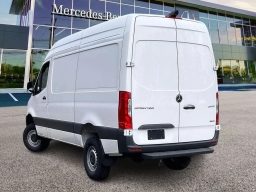 Mercedes-Benz Sprinter Crew Van Standard Roof 4-Cyl Diesel HO 2500 Standard Roof I4 Diesel HO 144" AWD 2026