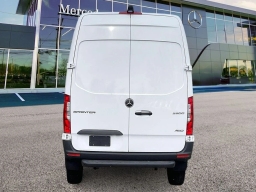 Mercedes-Benz Sprinter Crew Van Standard Roof 4-Cyl Diesel HO 2500 Standard Roof I4 Diesel HO 144" AWD 2026