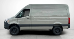 Mercedes-Benz Sprinter Crew Van Standard Roof 4-Cyl Diesel HO 2500 Standard Roof I4 Diesel HO 144" AWD 2026