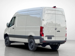 Mercedes-Benz Sprinter Crew Van Standard Roof 4-Cyl Diesel HO 2500 Standard Roof I4 Diesel HO 144" AWD 2026