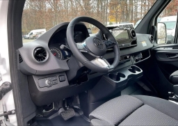 Mercedes-Benz Sprinter Crew Van Standard Roof 4-Cyl Diesel HO 2500 Standard Roof I4 Diesel HO 144" AWD 2026