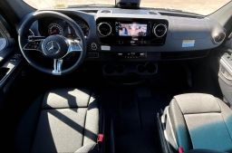 Mercedes-Benz Sprinter Crew Van Standard Roof 4-Cyl Diesel HO 2500 Standard Roof I4 Diesel HO 144" AWD 2026