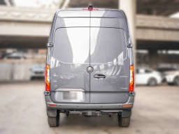 Mercedes-Benz Sprinter Crew Van Standard Roof 4-Cyl Diesel HO 2500 Standard Roof I4 Diesel HO 144" AWD 2026