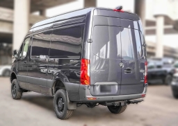 Mercedes-Benz Sprinter Crew Van Standard Roof 4-Cyl Diesel HO 2500 Standard Roof I4 Diesel HO 144" AWD 2026