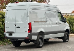 Mercedes-Benz Sprinter Crew Van Standard Roof 4-Cyl Diesel HO 2500 Standard Roof I4 Diesel HO 144" AWD 2026