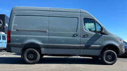Mercedes-Benz Sprinter Crew Van Standard Roof 4-Cyl Diesel HO 2500 Standard Roof I4 Diesel HO 144" AWD 2026