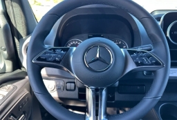Mercedes-Benz Sprinter Crew Van Standard Roof 4-Cyl Diesel HO 2500 Standard Roof I4 Diesel HO 144" AWD 2026