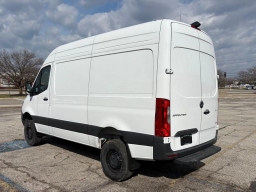 Mercedes-Benz Sprinter Cargo Van Standard Roof 4-Cyl Diesel HO 2500 Standard Roof I4 Diesel HO 144" AWD 2025