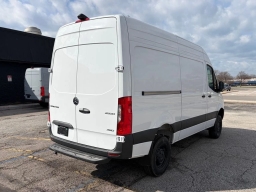 Mercedes-Benz Sprinter Cargo Van Standard Roof 4-Cyl Diesel HO 2500 Standard Roof I4 Diesel HO 144" AWD 2025