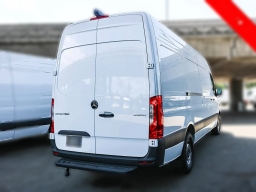 Mercedes-Benz Sprinter Crew Van High Roof 4-Cyl Diesel HO 2500 High Roof I4 Diesel HO 170" RWD 2024