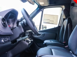 Mercedes-Benz Sprinter Crew Van High Roof 4-Cyl Diesel HO 2500 High Roof I4 Diesel HO 170" RWD 2024