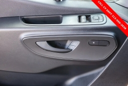 Mercedes-Benz Sprinter Crew Van High Roof 4-Cyl Diesel HO 2500 High Roof I4 Diesel HO 170" RWD 2024