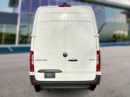 Mercedes-Benz Sprinter Cargo Van High Roof 4-Cyl Diesel HO 2500 High Roof I4 Diesel HO 170" RWD 2026