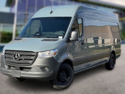 Mercedes-Benz Sprinter Crew Van High Roof 4-Cyl Diesel HO 2500 High Roof I4 Diesel HO 170" RWD 2026