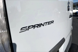 Mercedes-Benz Sprinter Crew Van High Roof 4-Cyl Diesel HO 2500 High Roof I4 Diesel HO 170" RWD 2026