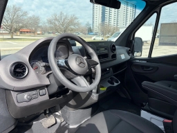 Mercedes-Benz Sprinter Cargo Van High Roof 4-Cyl Diesel HO 2500 High Roof I4 Diesel HO 170" RWD 2025
