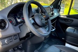 Mercedes-Benz Sprinter Crew Van High Roof 4-Cyl Diesel HO 2500 High Roof I4 Diesel HO 170" RWD 2026