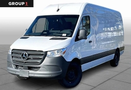 Mercedes-Benz Sprinter Crew Van High Roof 4-Cyl Diesel HO 2500 High Roof I4 Diesel HO 170" RWD 2026