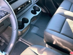 Mercedes-Benz Sprinter Crew Van High Roof 4-Cyl Diesel HO 2500 High Roof I4 Diesel HO 170" RWD 2026