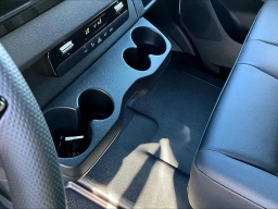 Mercedes-Benz Sprinter Crew Van High Roof 4-Cyl Diesel HO 2500 High Roof I4 Diesel HO 170" RWD 2026