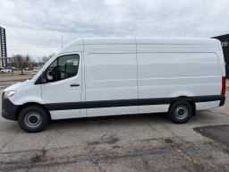 Mercedes-Benz Sprinter Crew Van High Roof 4-Cyl Diesel HO 2500 High Roof I4 Diesel HO 170" RWD 2026