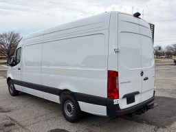 Mercedes-Benz Sprinter Crew Van High Roof 4-Cyl Diesel HO 2500 High Roof I4 Diesel HO 170" RWD 2026