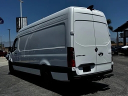Mercedes-Benz Sprinter Cargo Van High Roof 4-Cyl Diesel HO 2500 High Roof I4 Diesel HO 170" RWD 2025