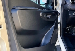 Mercedes-Benz Sprinter Crew Van High Roof 4-Cyl Diesel HO 2500 High Roof I4 Diesel HO 170" AWD 2026