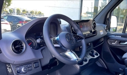 Mercedes-Benz Sprinter Crew Van High Roof 4-Cyl Diesel HO 2500 High Roof I4 Diesel HO 170" AWD 2026