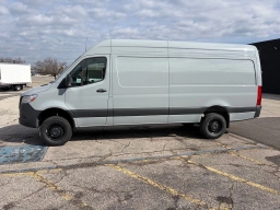 Mercedes-Benz Sprinter Cargo Van High Roof 4-Cyl Diesel HO 2500 High Roof I4 Diesel HO 170" AWD 2025