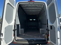 Mercedes-Benz Sprinter Cargo Van High Roof 4-Cyl Diesel HO 2500 High Roof I4 Diesel HO 170" Extended RWD 2025