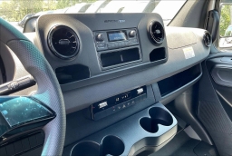 Mercedes-Benz Sprinter Cargo Van High Roof 4-Cyl Diesel HO 2500 High Roof I4 Diesel HO 170" Extended RWD 2025