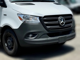 Mercedes-Benz eSprinter Cargo Van 2500 High Roof 170" RWD 2024