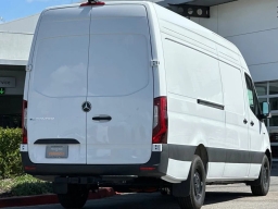 Mercedes-Benz eSprinter Cargo Van High Roof HO 2500 High Roof HO 170" RWD 2024