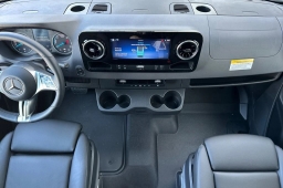 Mercedes-Benz eSprinter Cargo Van High Roof HO 2500 High Roof HO 170" RWD 2024