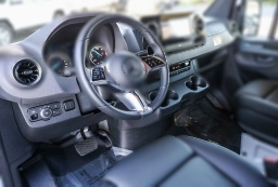 Mercedes-Benz eSprinter Cargo Van High Roof HO 2500 High Roof HO 170" RWD 2024