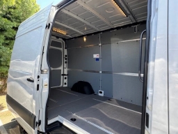 Mercedes-Benz Sprinter Cargo Van Standard Roof 4-Cyl Diesel HO 3500 Standard Roof I4 Diesel HO 144" RWD 2025