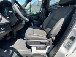 Mercedes-Benz Sprinter Cargo Van Standard Roof 4-Cyl Diesel HO 3500 Standard Roof I4 Diesel HO 144" RWD 2025