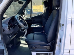 Mercedes-Benz Sprinter Cargo Van High Roof 4-Cyl Diesel HO 3500 High Roof I4 Diesel HO 170" RWD 2025