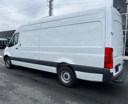 Mercedes-Benz Sprinter Cargo Van High Roof 4-Cyl Diesel HO 3500 High Roof I4 Diesel HO 170" RWD 2026