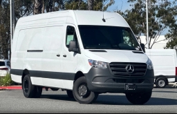 Mercedes-Benz Sprinter Cargo Van High Roof 4-Cyl Diesel HO 3500 High Roof I4 Diesel HO 170" Extended RWD 2025