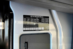 Mercedes-Benz Sprinter Passenger Van Standard Roof 4-Cyl Diesel HO 2500 Standard Roof I4 Diesel HO 144" RWD 2025