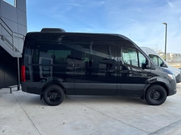 Mercedes-Benz Sprinter Passenger Van Standard Roof 4-Cyl Diesel HO 2500 Standard Roof I4 Diesel HO 144" RWD 2025